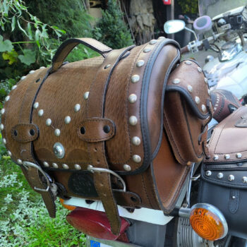 RB253 Smalbag brąz ręcznie tłoczony